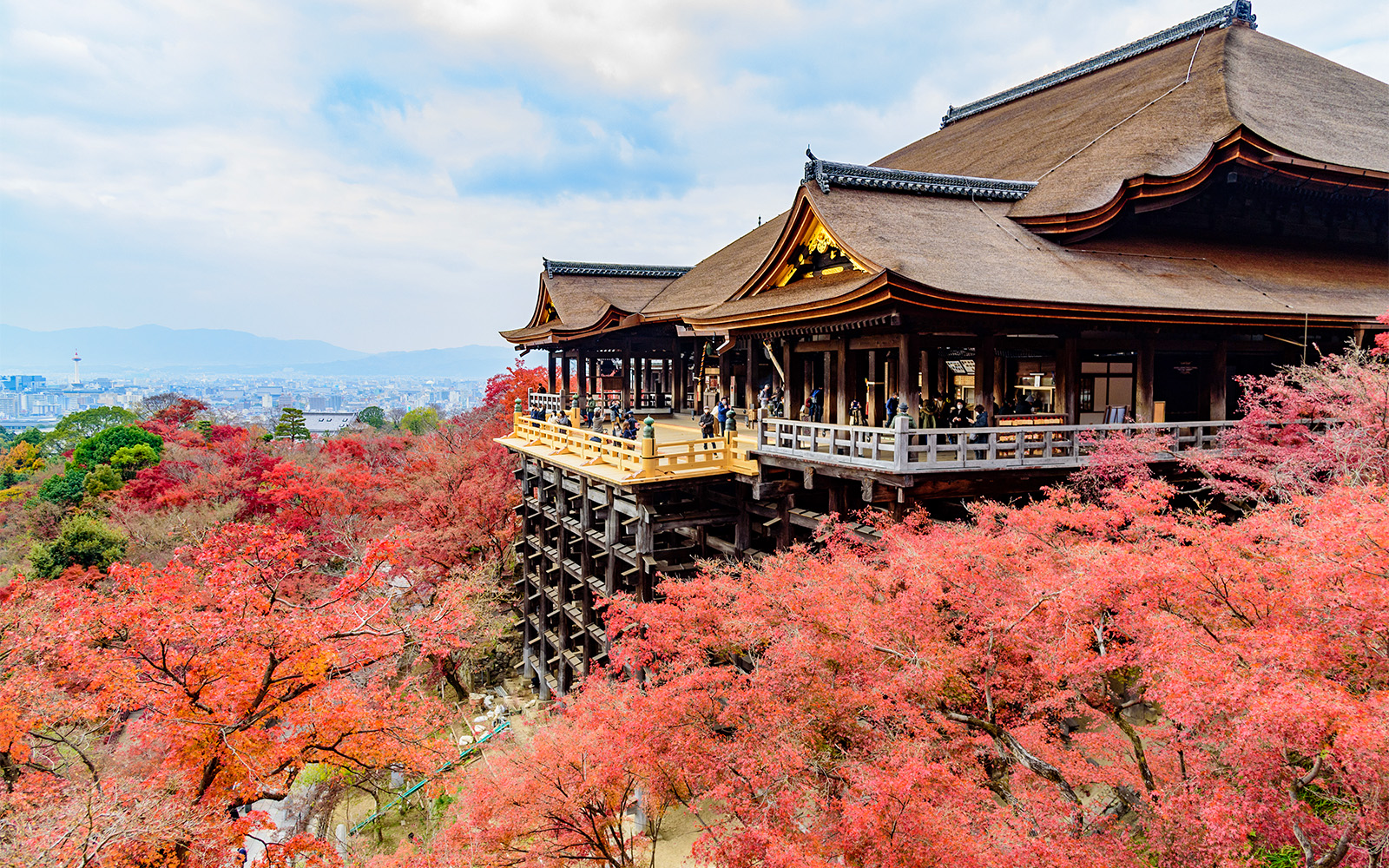 From Kyoto/Osaka: Kinkakuji, Kiyomizu Temple Area, & Fushimi